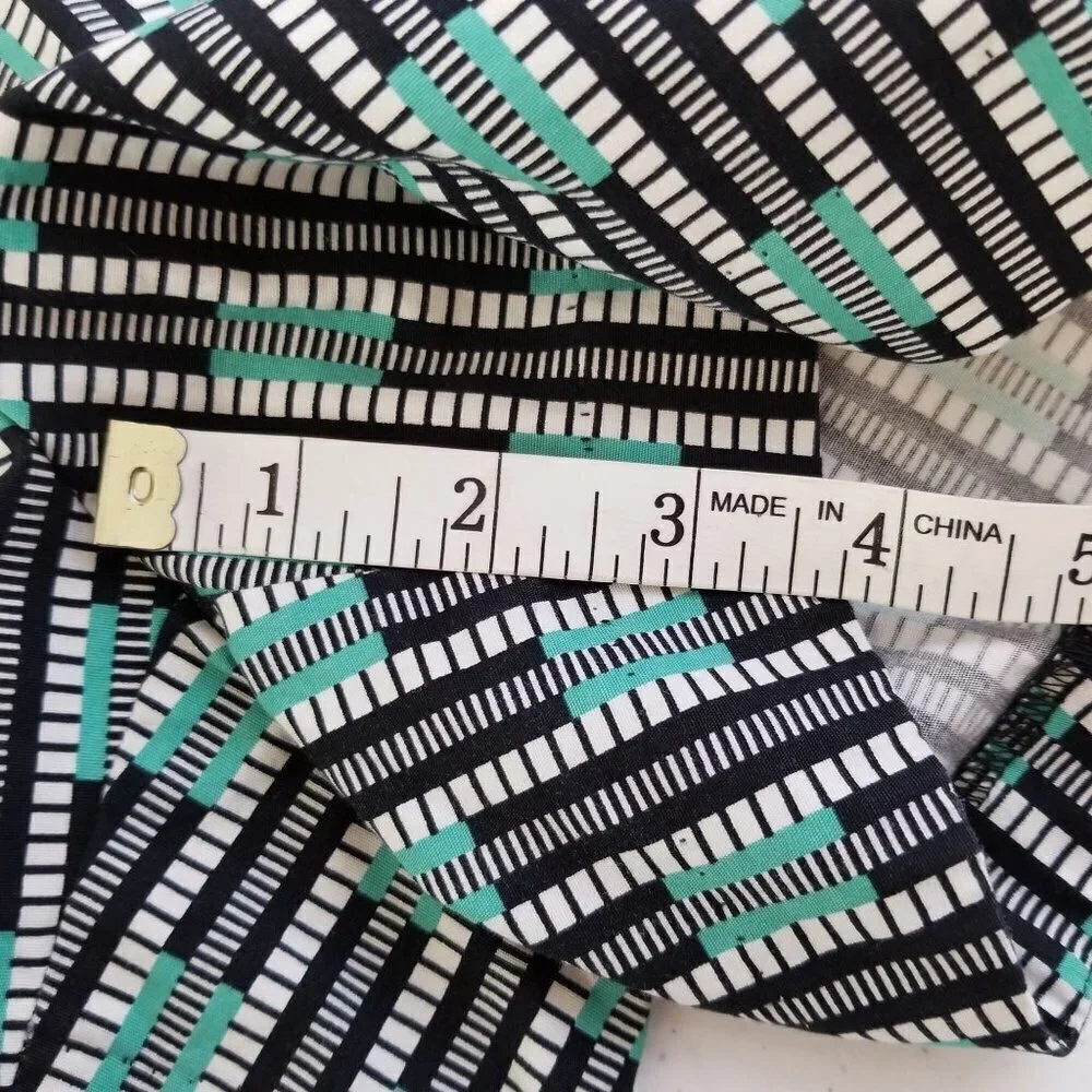 Gap 6 Chino Shorts Flat front black white green‎ geometric faux pockets